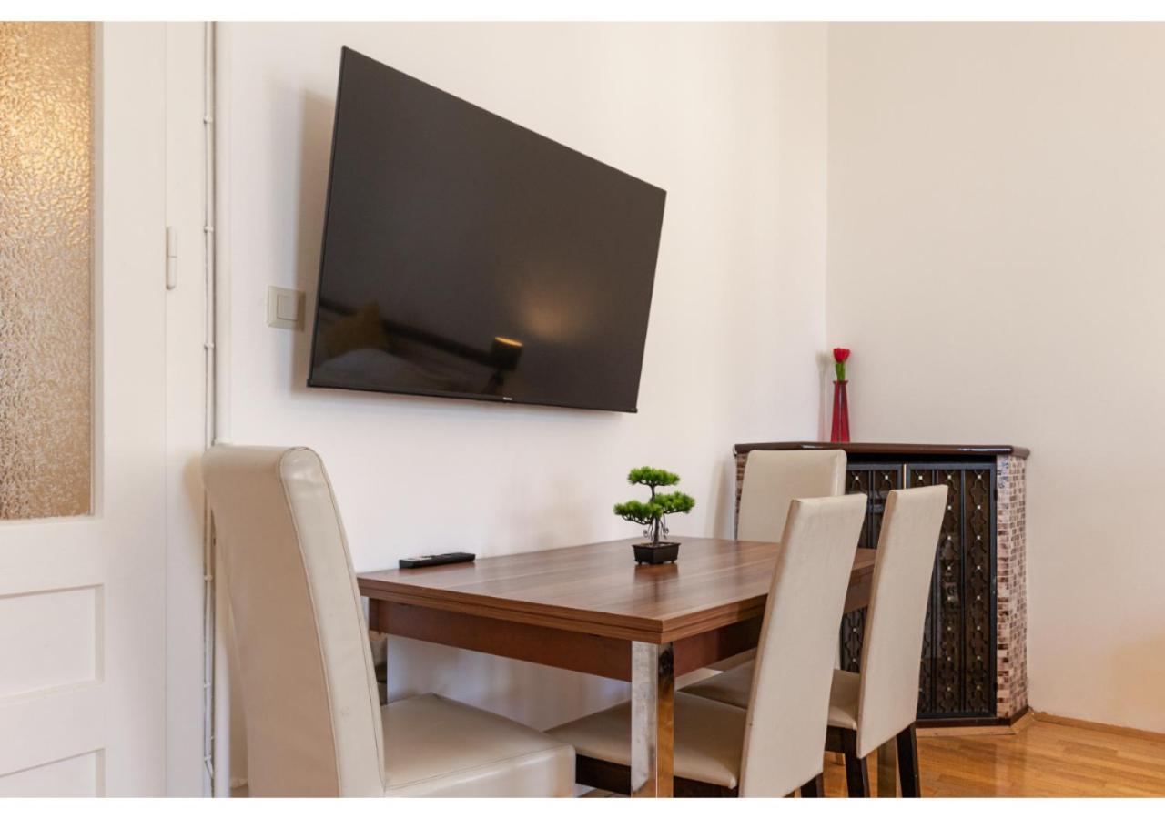Apartament Cheerful 2br - Suitable For Longstays